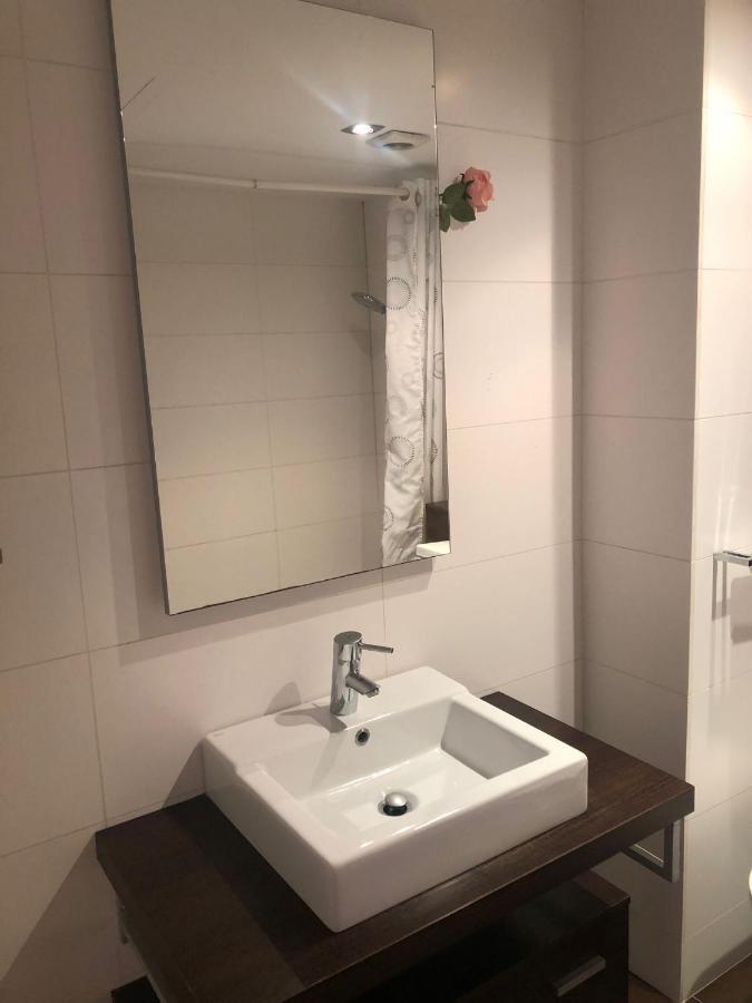 Barcelona Style Beach Apartment מראה חיצוני תמונה